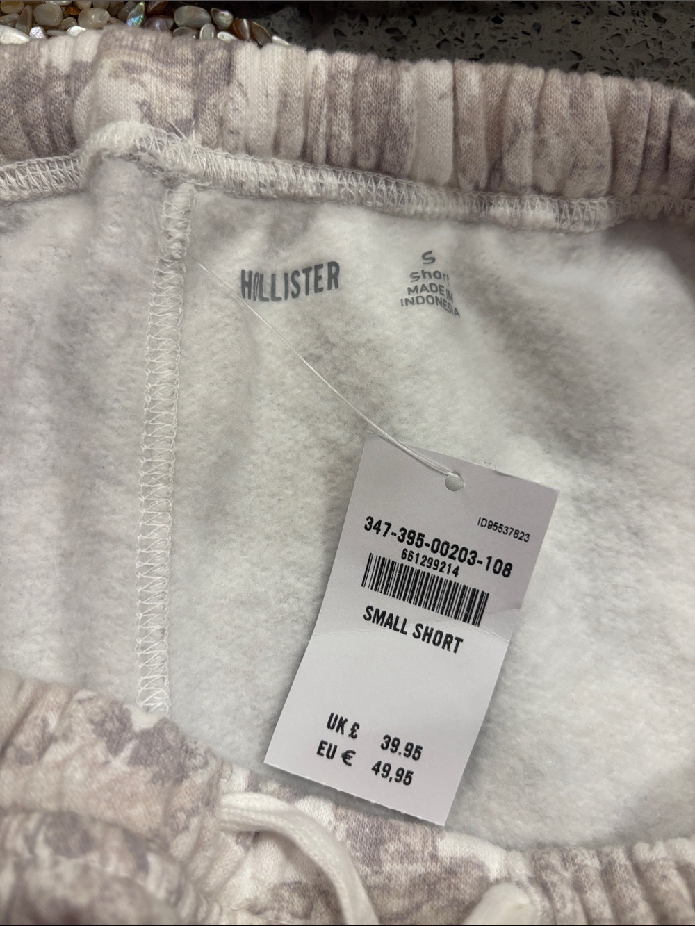 HOLLISTER Neutral Leaf-Print Drawstring Sweatpants - Picture 2 of 4